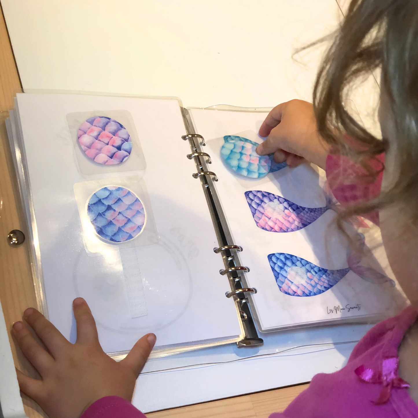 busy book - MONDE MAGIQUE