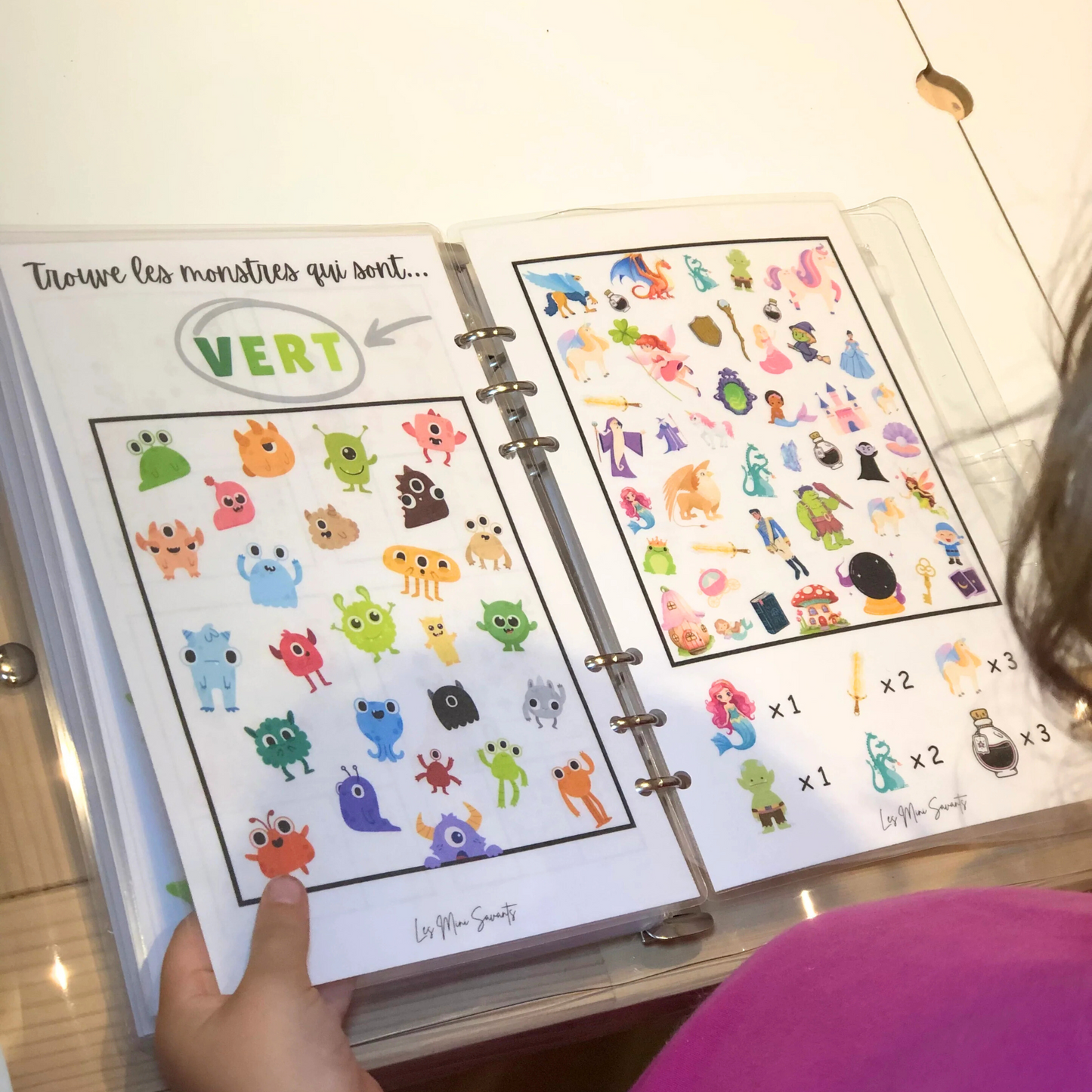 busy book - MONDE MAGIQUE